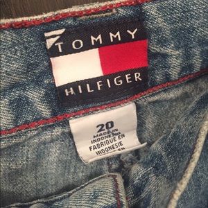 Vintage Tommy Hilfiger high waist fit jeans.